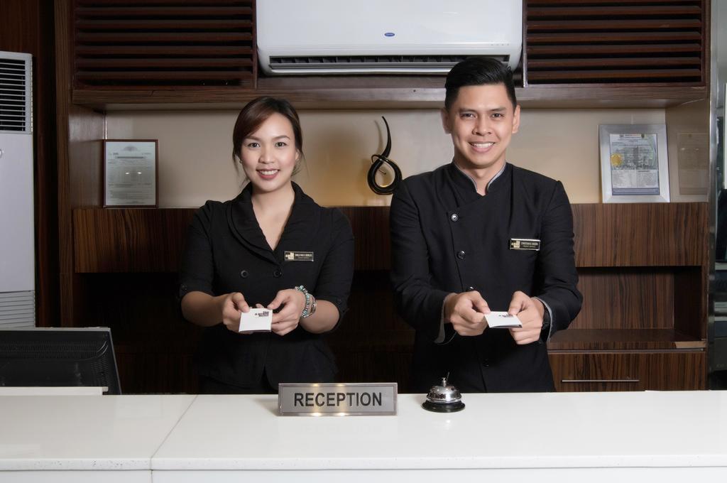 Best Western Antel Spa Hotel Suites Makati City Bagian luar foto